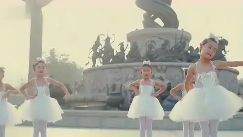 虫儿飞舞蹈怎么跳