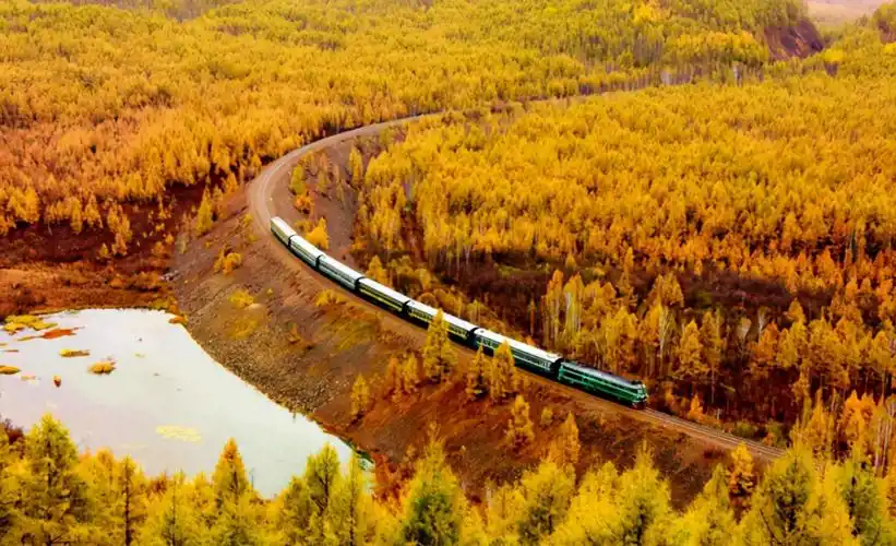 国内开行里程最长的一列火车,坐一趟需要六天六夜,十分适合旅行