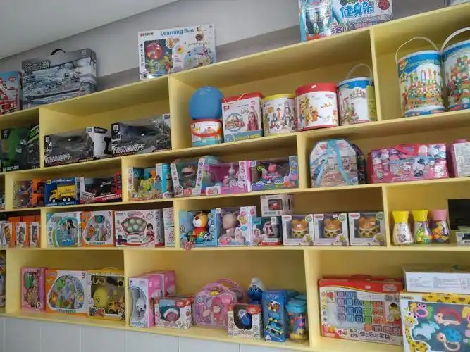 童床,图书玩具,奶粉辅食,孕产妇用品,鞋帽,洗护用品,高档礼盒等,服务