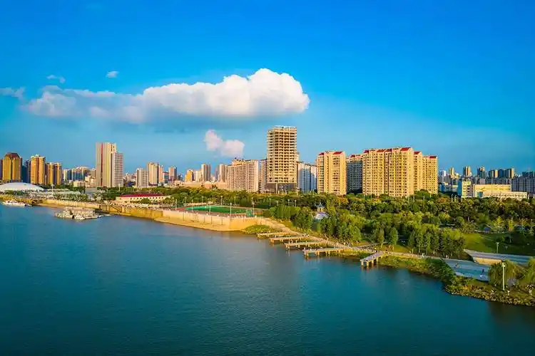 江西南昌朝阳江滩公园,充满温馨和浪漫,是一处宝藏落日打卡地_景色