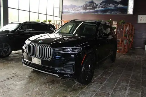 20款宝马x7美规版七座全尺寸豪华suv普洱上牌落地价