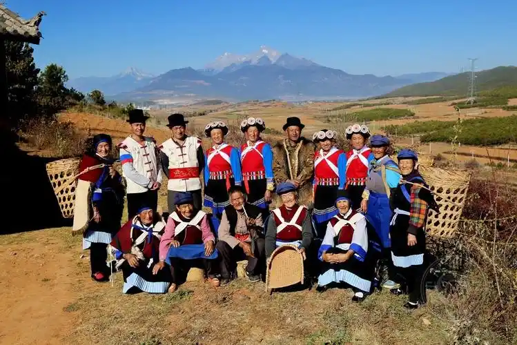 中国摄影网签约摄影师宋金钟中国56个民族合影