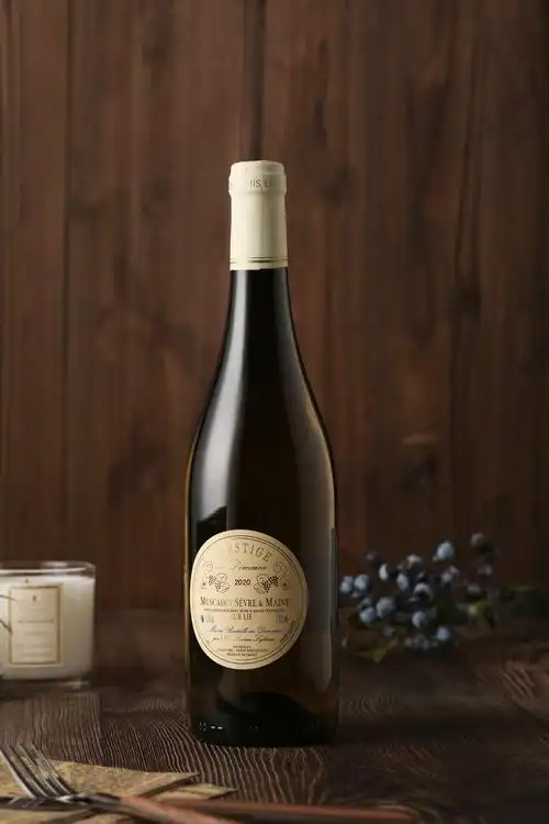 法国仙特庄园慕斯卡黛干白葡萄酒