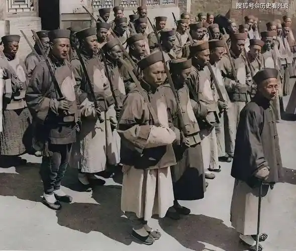 一组清朝老照片,告诉你真实的清朝官员长什么样,看完又涨知识了_幅