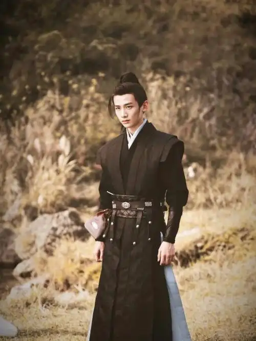 白敬亭的古装顾南衣