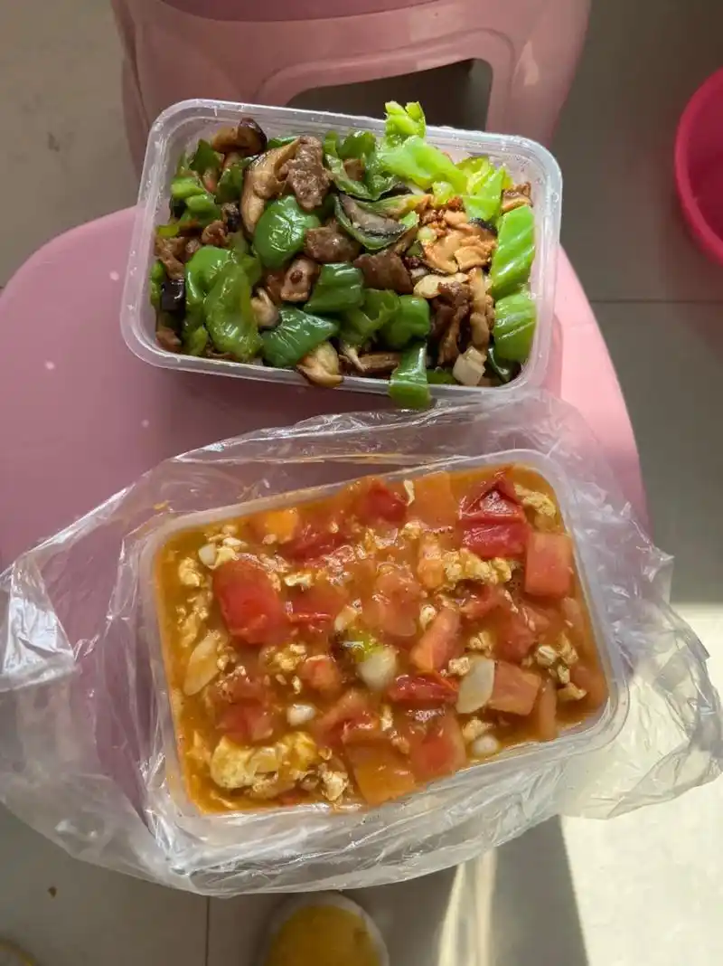 还有比我这更寒酸的年夜饭吗?