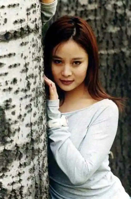 曾和赵薇争"视后" 女星常远得罪人被彻底封杀