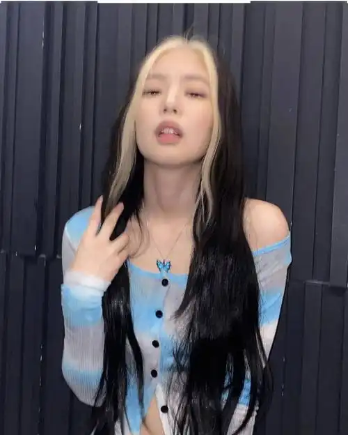2020新晋大势发色jennie碧梨的双色挑染你敢尝试么