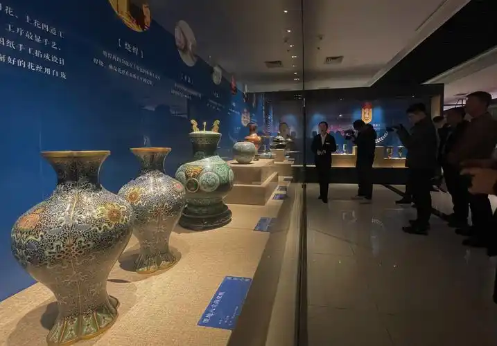 八个绝活儿京城燕京八绝沉浸式体验大展在北京工艺美术博物馆盛大开幕