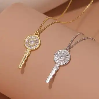 2024新款潮流时尚幸运钥匙吊坠925银镀金女士真挚情侣项链高颜值