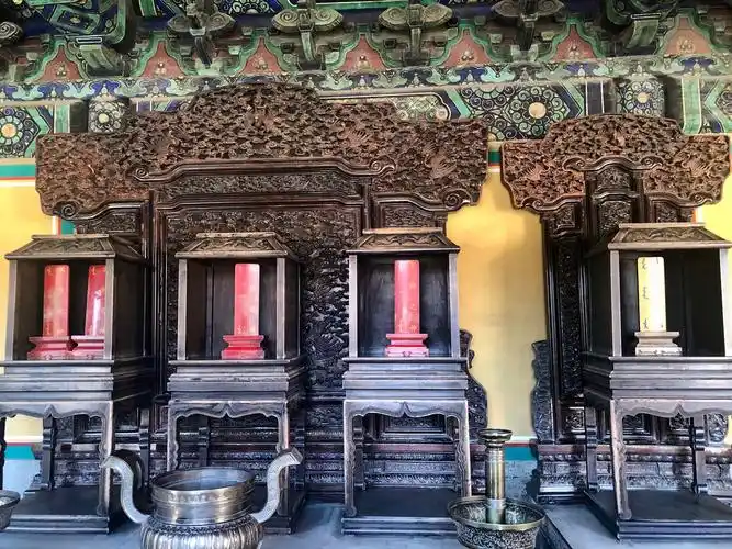 其它 秋游天坛公园 写美篇皇穹宇左右有偏殿两座,面阔各五间,结构为单