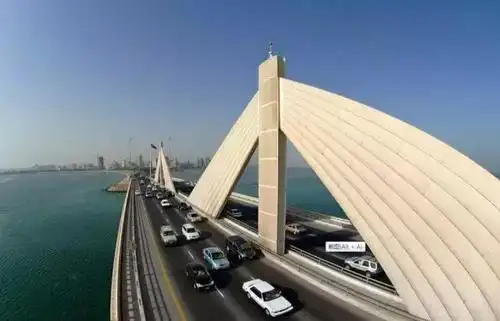 签证政策:可在巴林国际机场和法赫德国王大桥申请落地签.