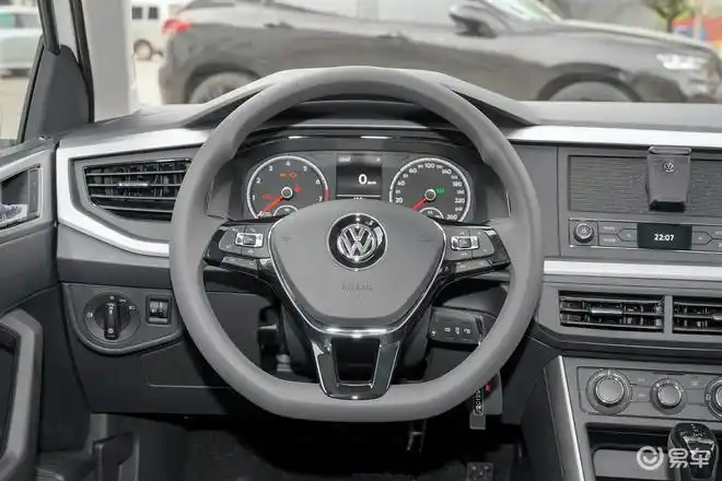 2021款poloplus15l手自一体全景乐享版