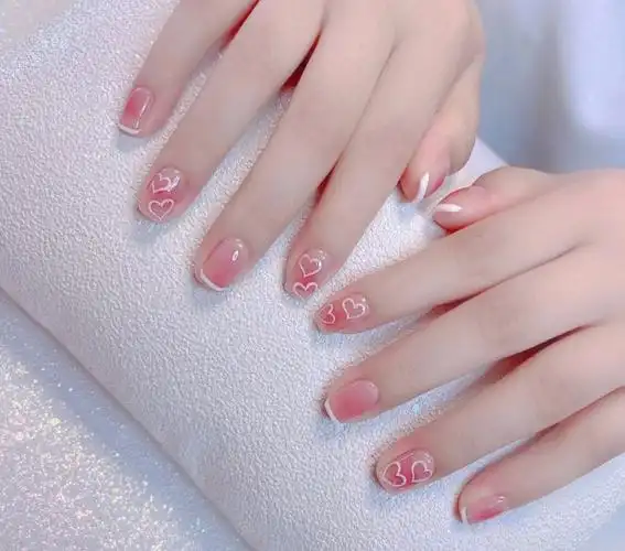 清新春夏日式美甲简约百搭美甲款