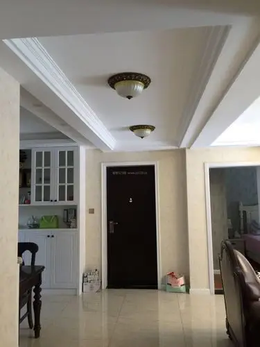 2018简约美式家装进门吊顶装修效果图