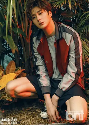 演员丁一宇拍bnt写真 十年成长成熟蜕变