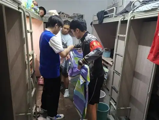 争先锋,树形象——学生公寓党员工作站迎新活动纪实-成都体育学院