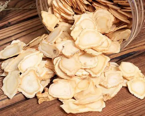 玄参科玄参 玄参科 玄参属【性味与归经】甘,苦,咸,微寒.