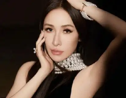 萧亚轩公开发文求助收到威胁信