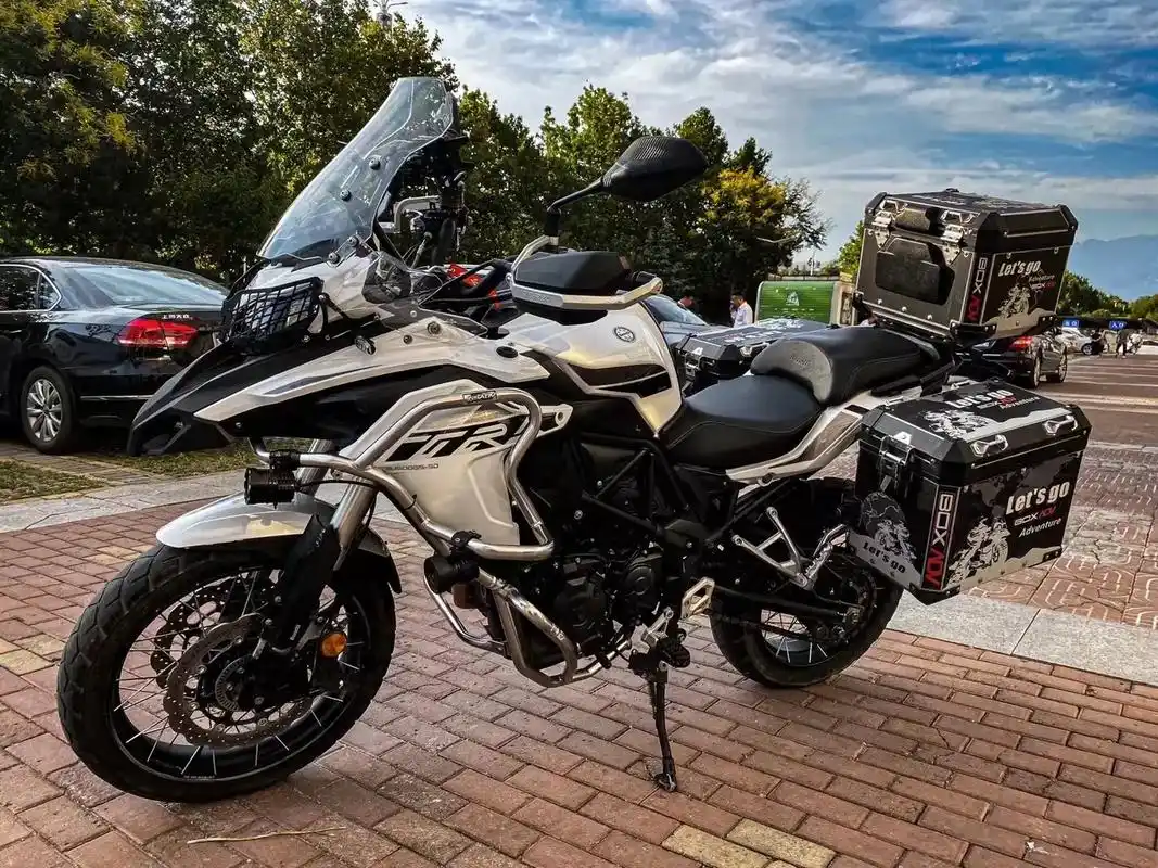 21年贝纳利502x,新款液晶仪表最高配,实 - 抖音