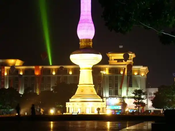 p>2002年,古镇镇被 a target="_blank" href="/item/中国/1122445"