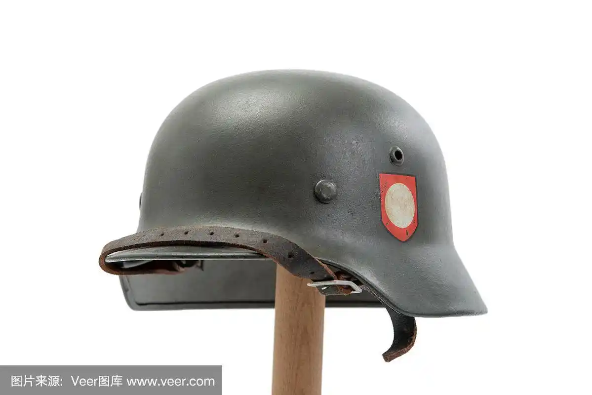 德国二战(stahlhelm m1942)军用头盔,1944年诺曼底战役