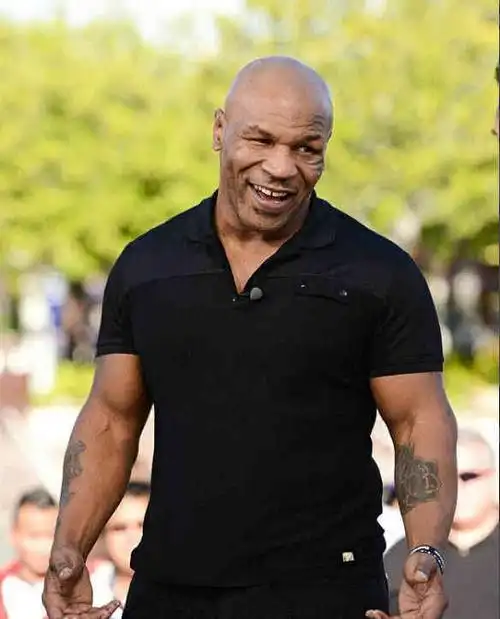 拳王泰森出一千万找女婿,看了照片网友:倒贴一亿,求你放过我|女婿|女