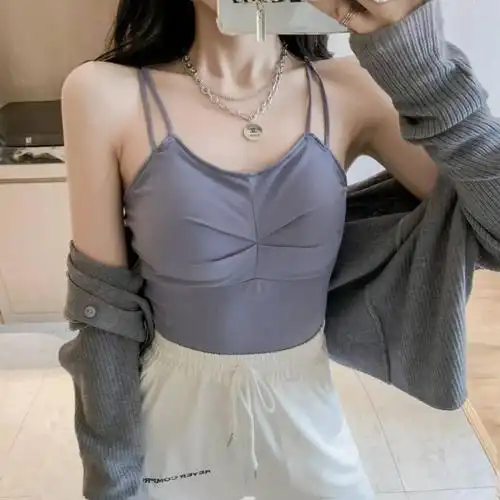 每次一穿这件吊带男朋友都会吃醋