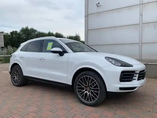 2020款保时捷卡宴30t配置津港返利促