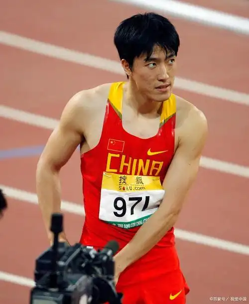 刘翔100米能跑多少秒