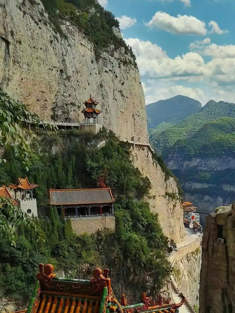 山西绵山风景区,山不见我,我自去见山!