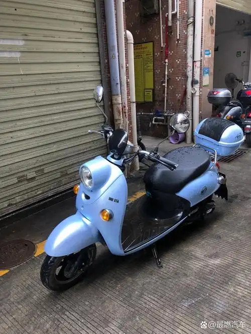 9成9新!爱玛小龟王电动车!续航50公里! 骑行一个多月!现在把车出了!