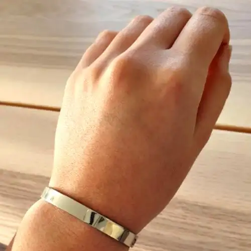 友谊珠宝生日励志男士女士袖口手镯不锈钢手链 - buy stainless steel