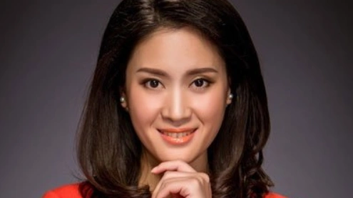 气象主持人霍佳年龄