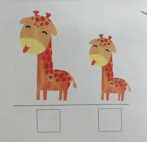 青少年宫幼儿园小四班课程故事:《高矮比一比》