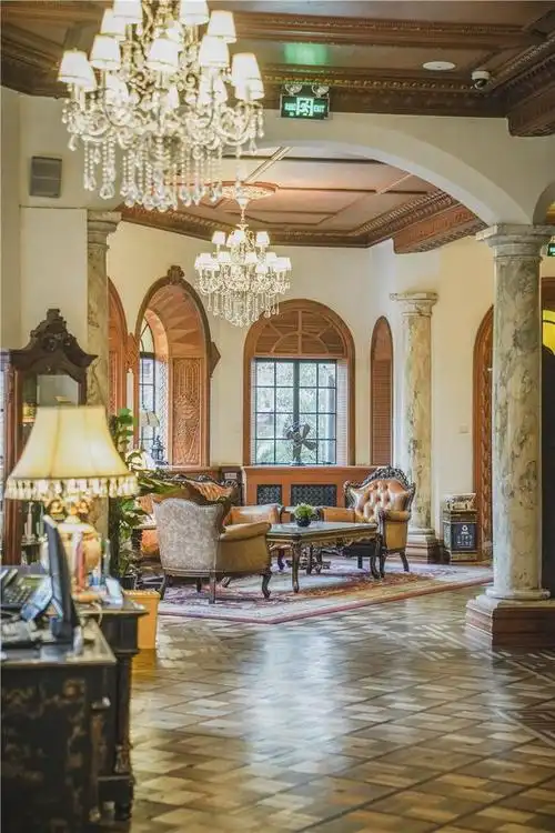 上海|欧式古堡庄园,以为穿越到欧洲|城堡|吊灯|别墅|露台_网易订阅