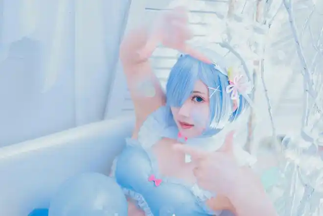蕾姆泳装手办cosplay