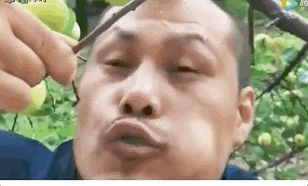 更有甚者,表情已经出卖自己,然而依旧镇定自若,脸不红心不跳的辩解:不