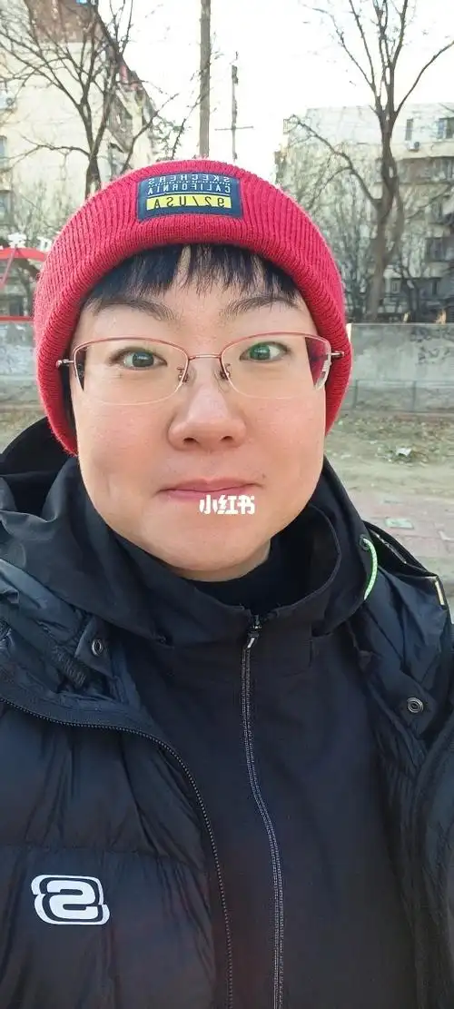 大脸盘一怎么选帽子啊