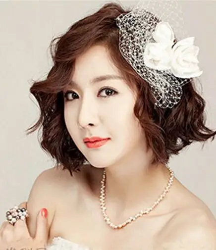 短发新娘婚纱造型 做个短发美娇娘