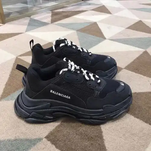 balenciaga巴黎世家男士全黑老爹鞋