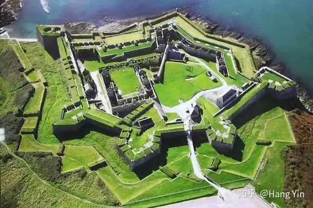 棱堡是怎样改变火器战场的? - 知乎