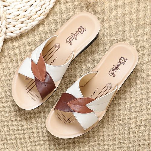 真皮妈妈拖鞋女夏季外穿平底软底中老年凉鞋中年女防滑老人凉拖鞋