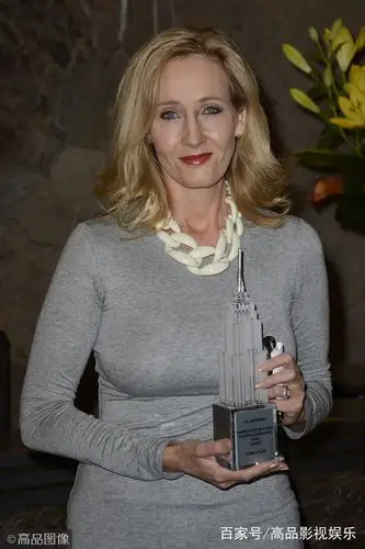 越活越美丽的j.k.罗琳,不输于作品里的任何一个女主角