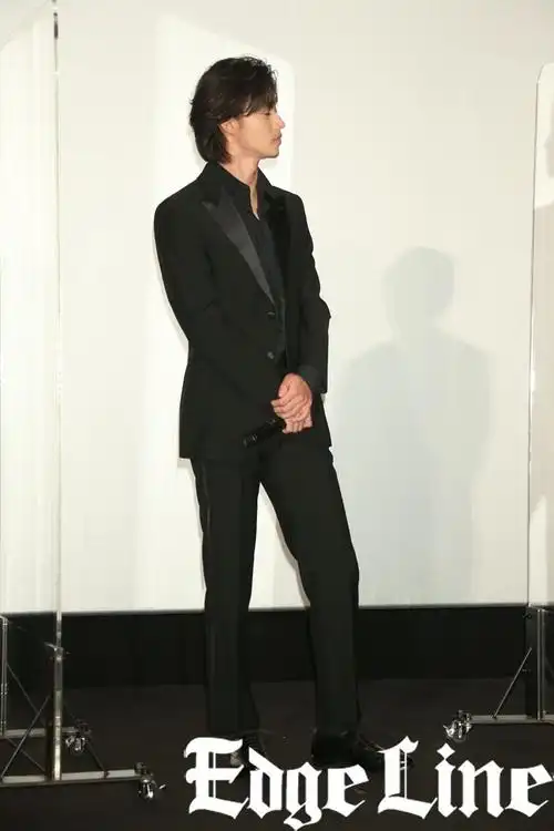 搬图山崎贤人今天太帅了