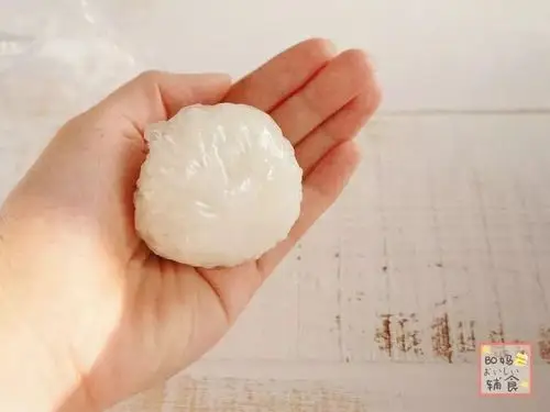 米饭还能做披萨?一口平底锅就行!_网易订阅