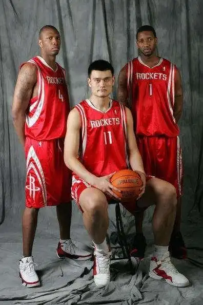 05-06赛季,解散时间:05-06赛季在2000-2010年时期,那支火箭队让人印象