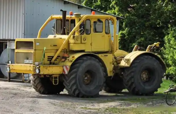 苏联最强拖拉机基洛维茨kirovets-k-700为战斗而生