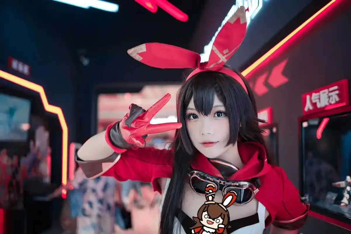 出击!#cos #原神 #安柏cos #二次元 - 抖音