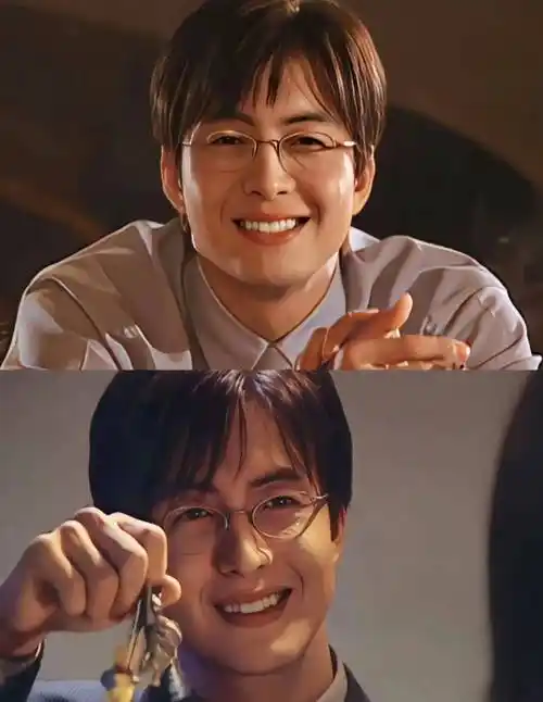 52岁裴勇俊罕见现身,头发花白身材瘦小,婚姻十年与朴秀真恩爱如初